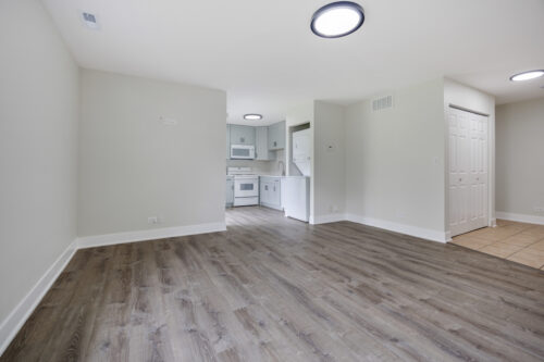 117 GANT Circle #F, Streamwood, IL