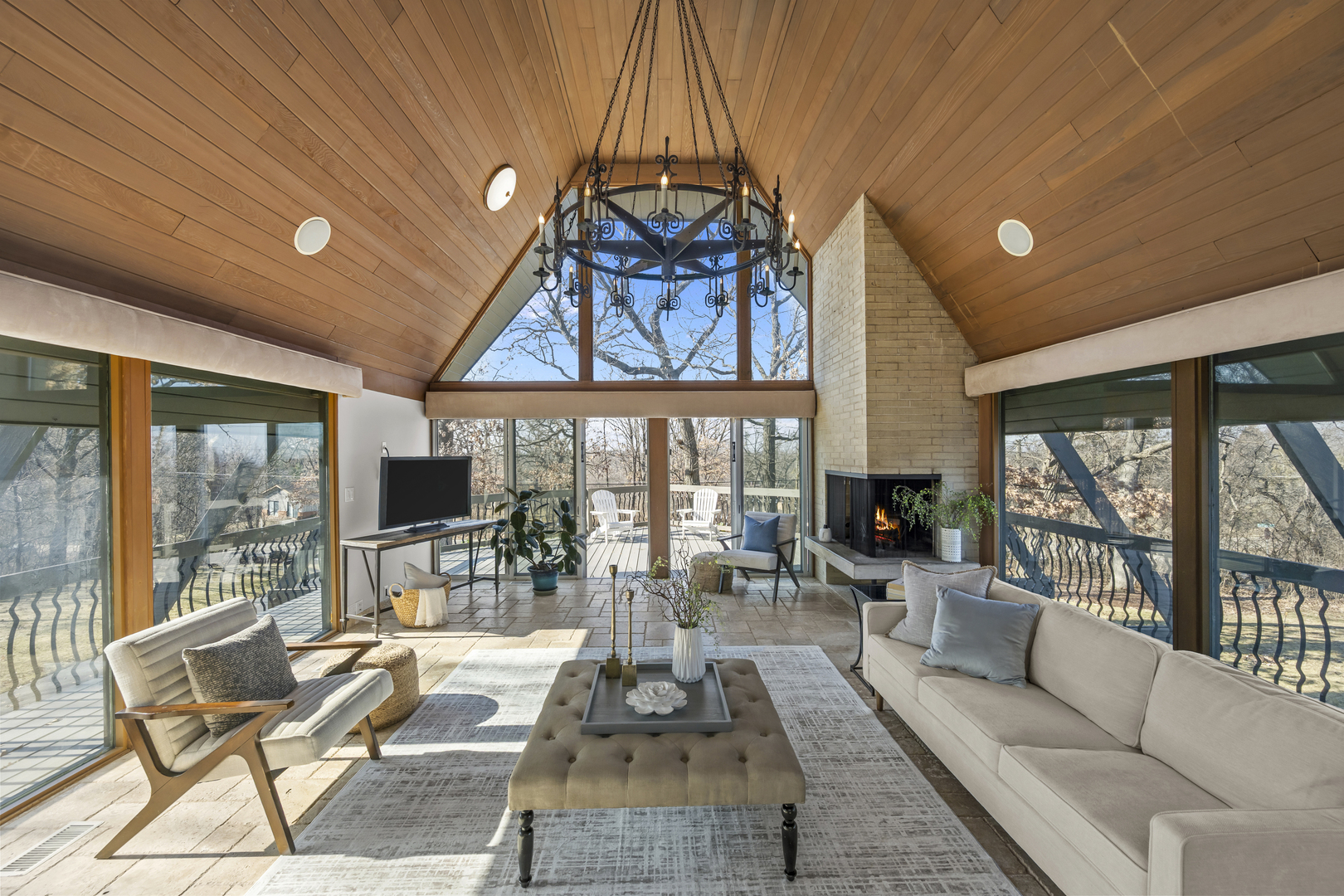 431 Maplewood Drive, Barrington, IL