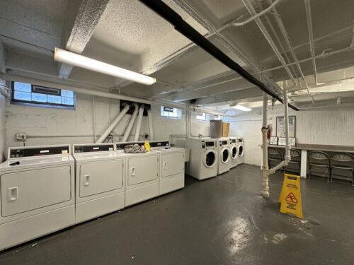 661 W Sheridan Road #206, Chicago, IL