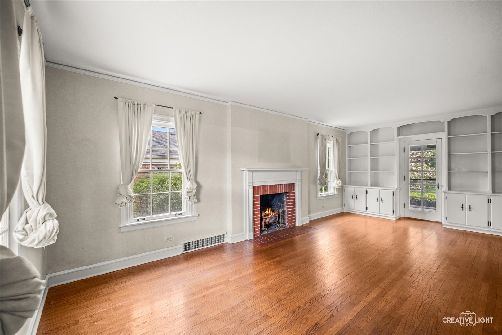 1106 N Washington Street, Wheaton, IL