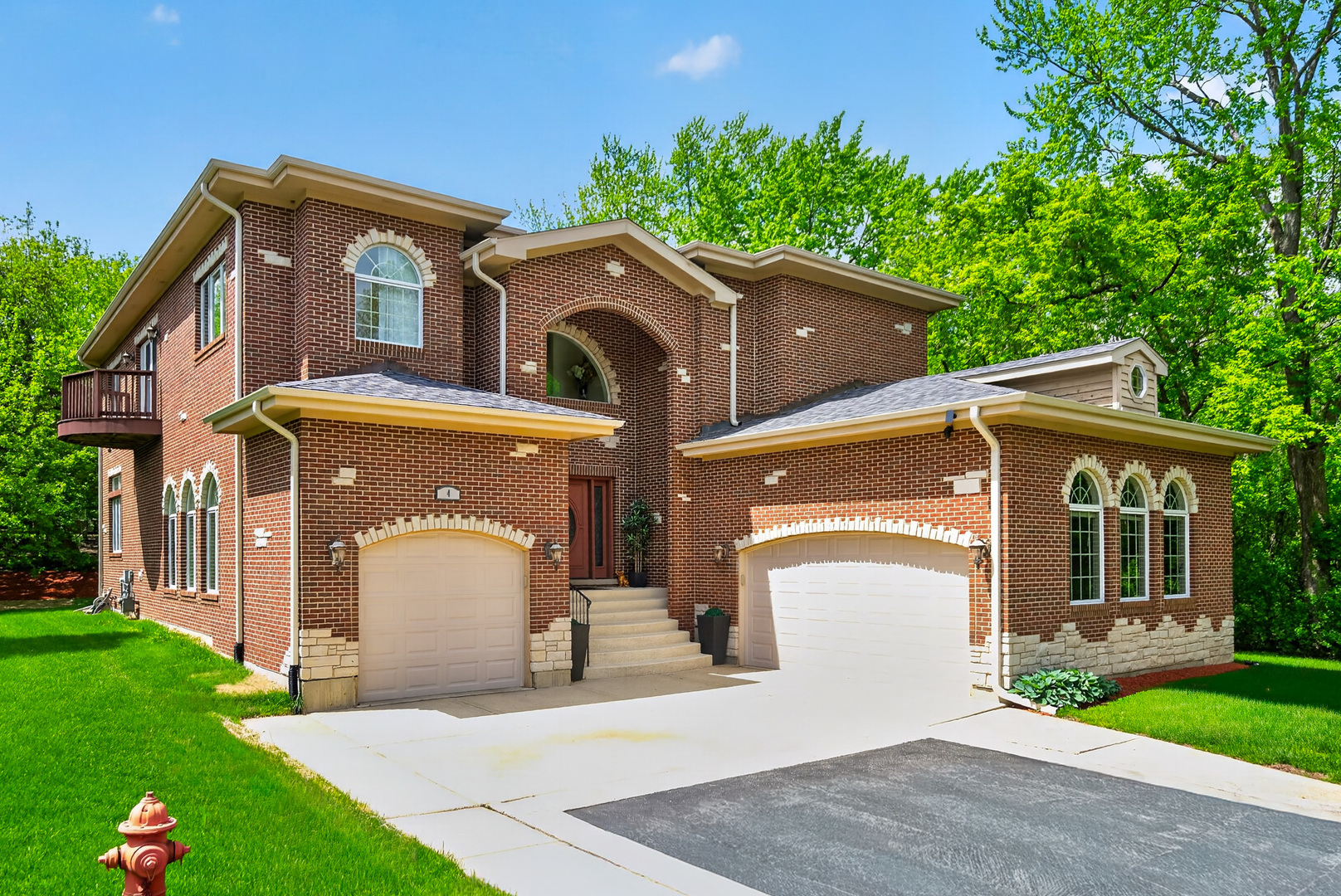 4 Dani Lane, Schaumburg, IL