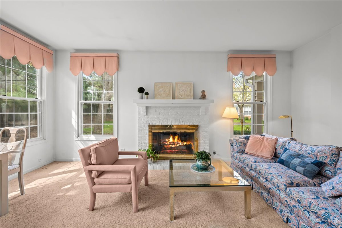 112 Princeton Lane, Glenview, IL