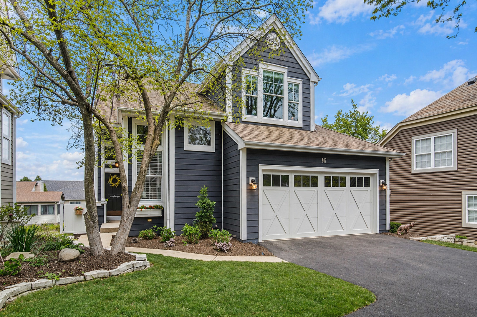 807 Viewpointe Drive, St. Charles, IL