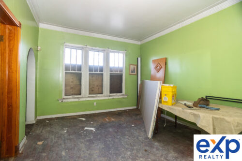1541 W Marquette Road, Chicago, IL