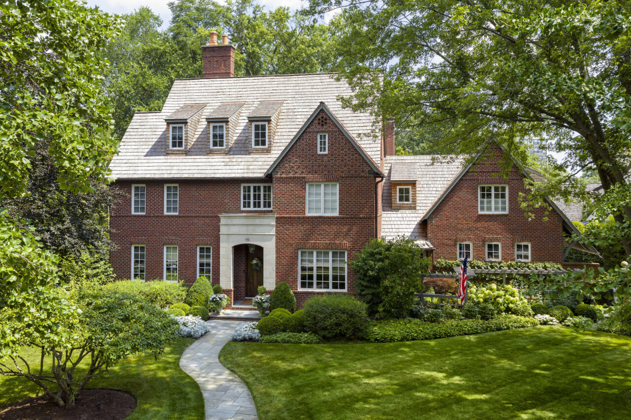 99 Tudor Place, Kenilworth, IL