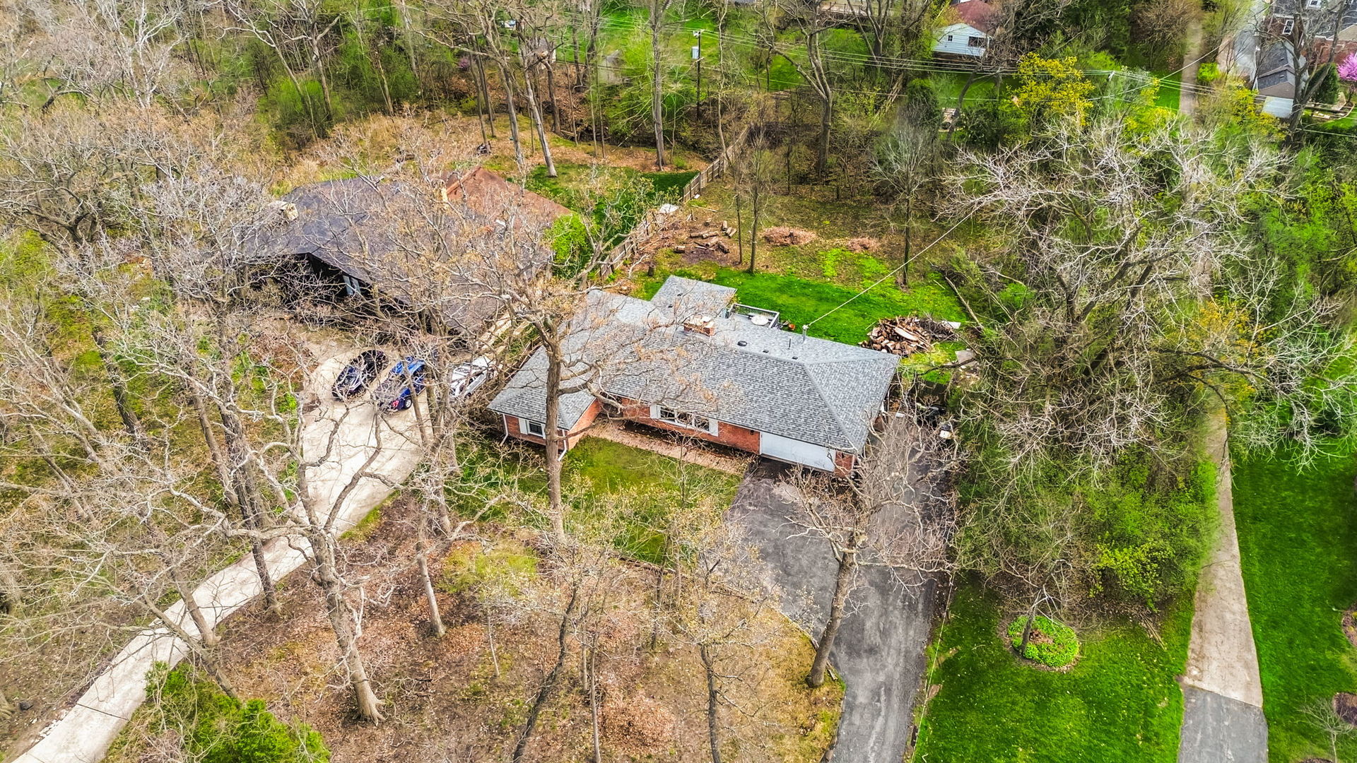 219 E Sheridan Road, Lake Bluff, IL