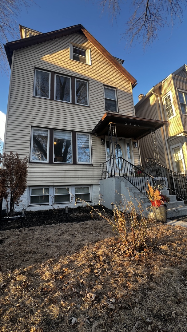 2424 W Charleston Street #G, Chicago, IL