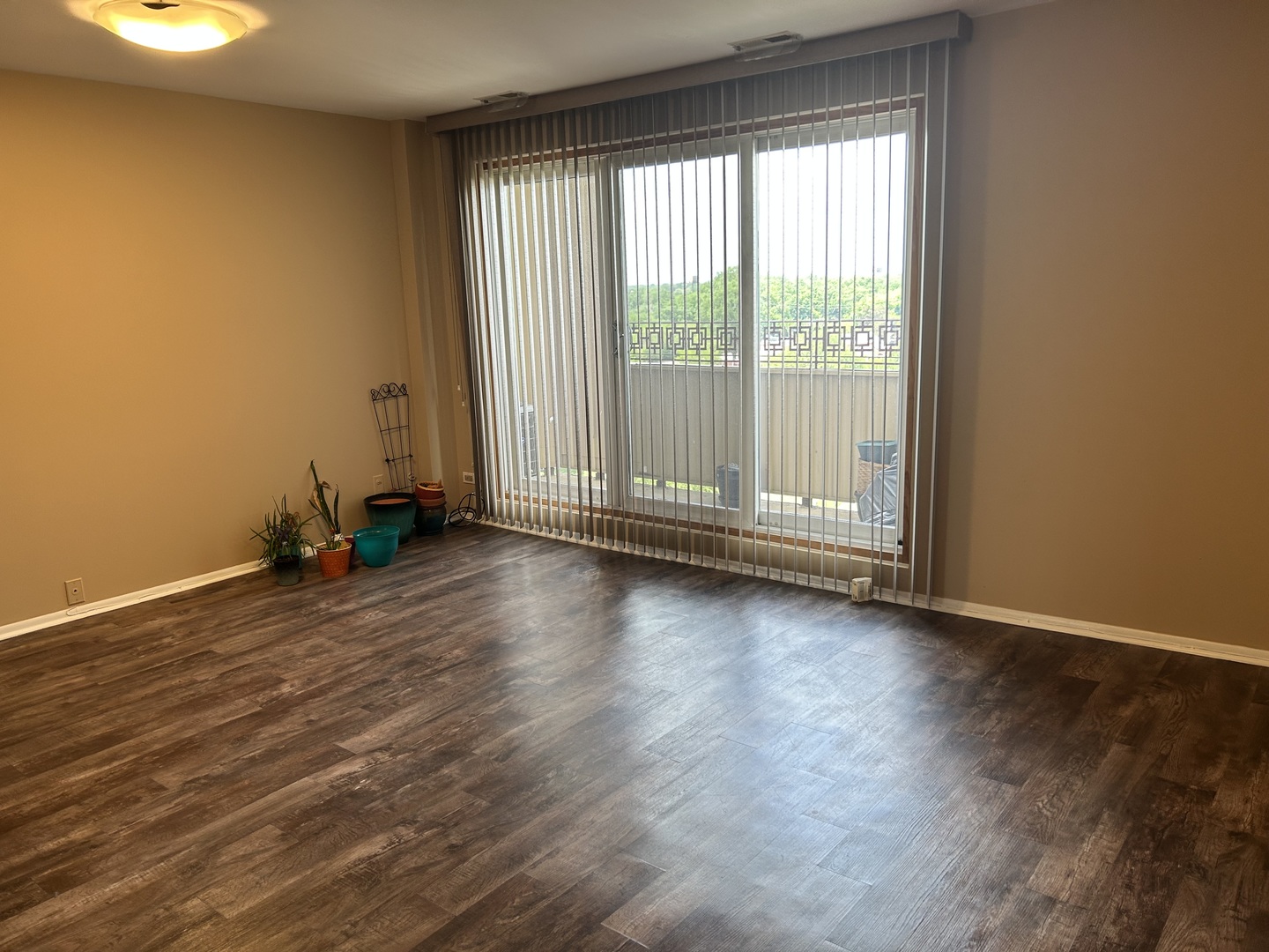 100 Park Avenue #706, Calumet City, IL