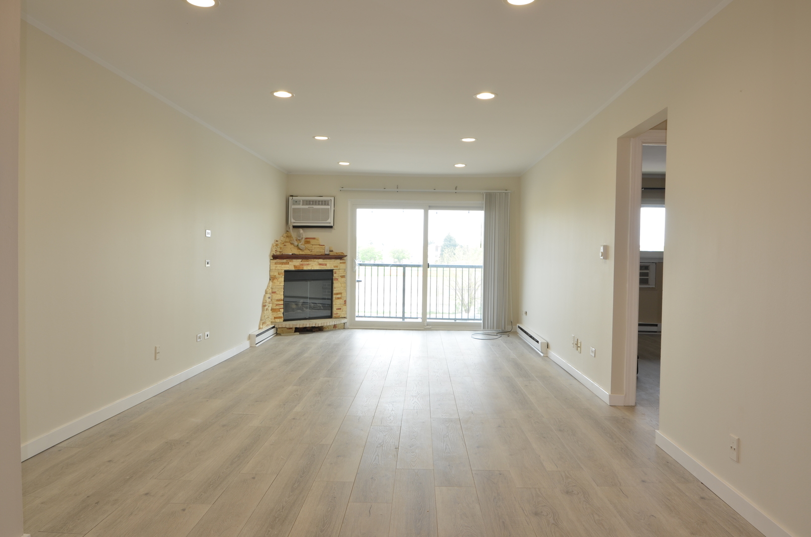 826 E Old Willow Road #206, Prospect Heights, IL