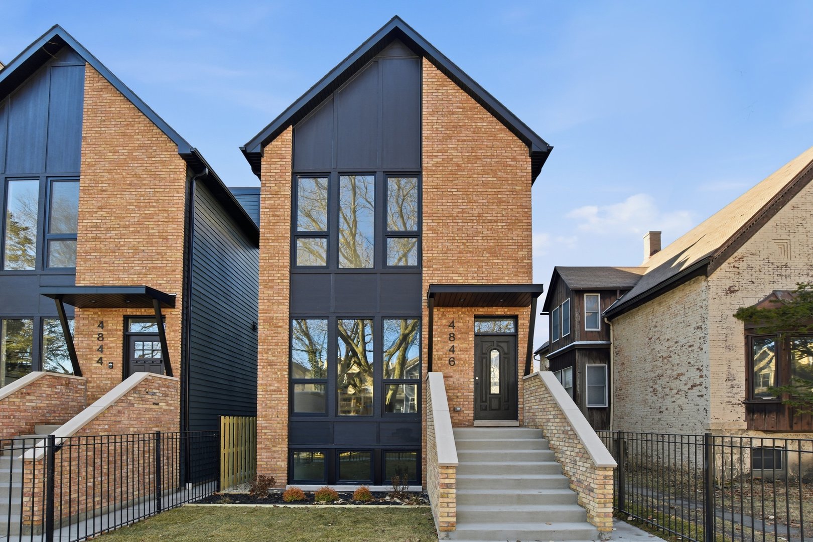 4844 N Hermitage Avenue, Chicago, IL