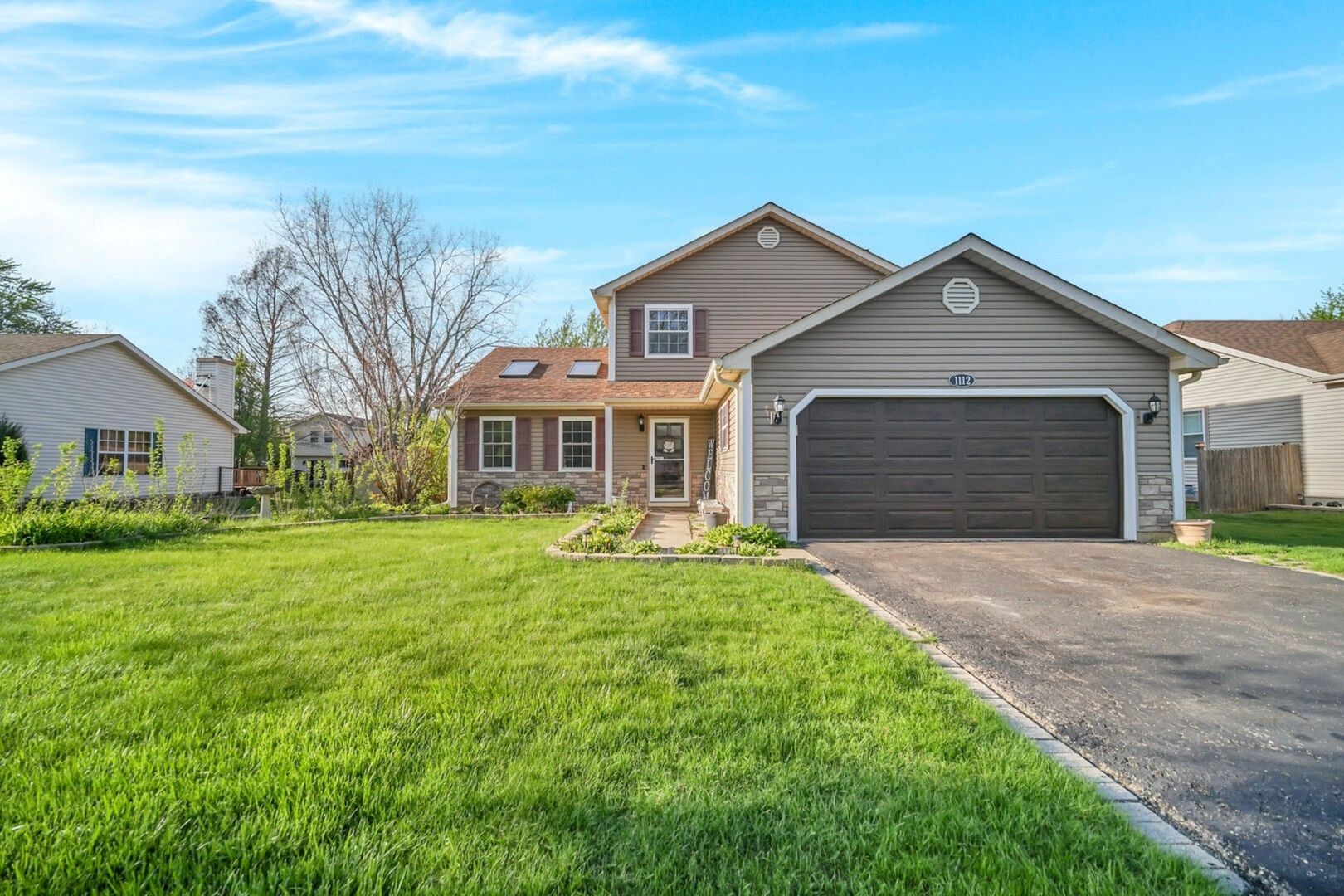 1112 Pheasant Trail, Carol Stream, IL