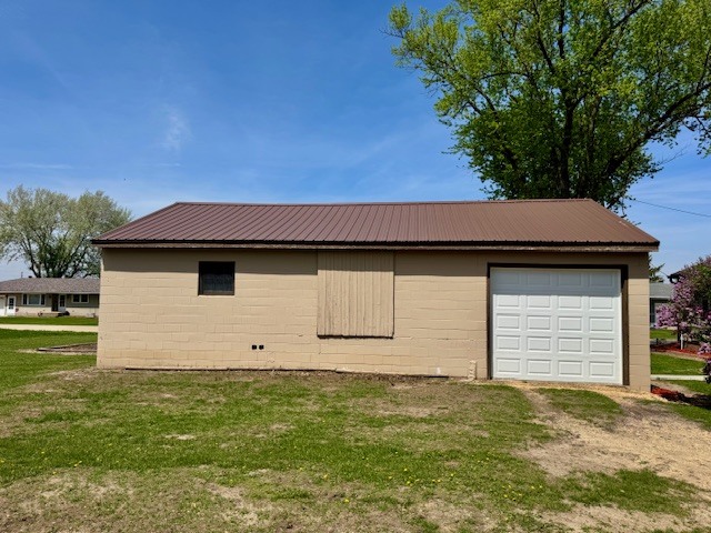 15 School Lane, Goose Lake, IA