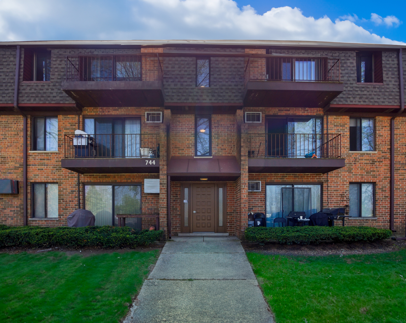 744 N Briar Hill Lane #5, Addison, IL