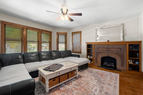 2945 N 77th Avenue, Elmwood Park, IL