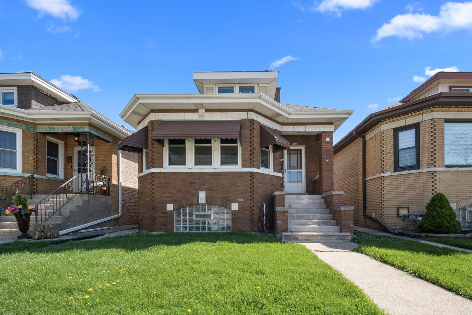 2945 N 77th Avenue, Elmwood Park, IL