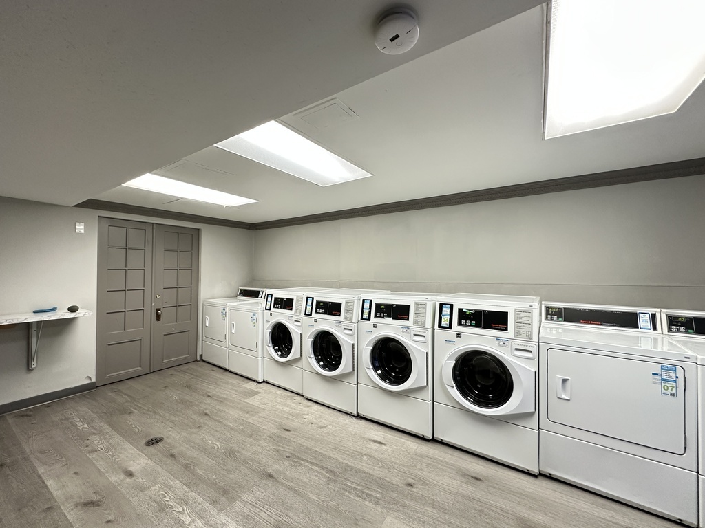 434 W Wellington Avenue #503, Chicago, IL