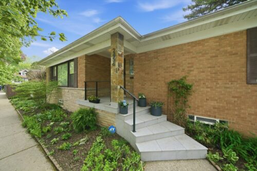 2456 W Farwell Avenue, Chicago, IL