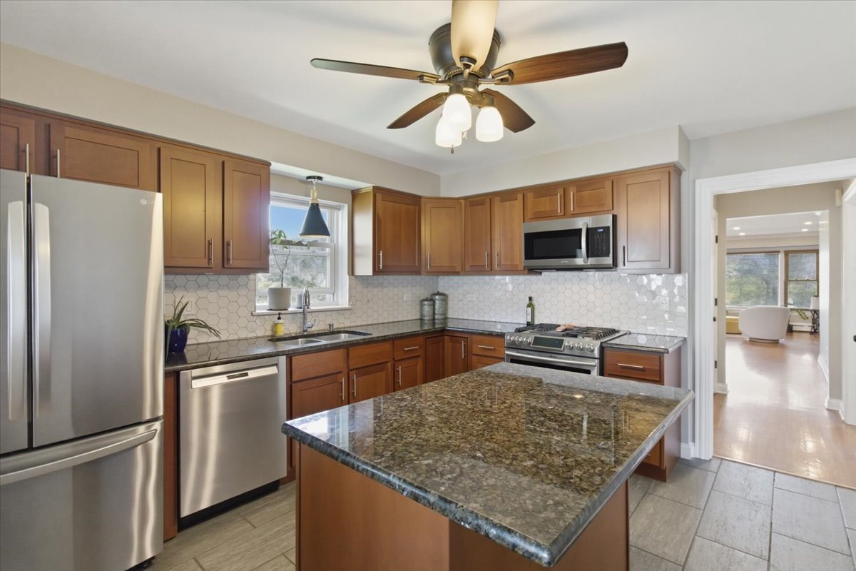 3018 N Whipple Street #1, Chicago, IL