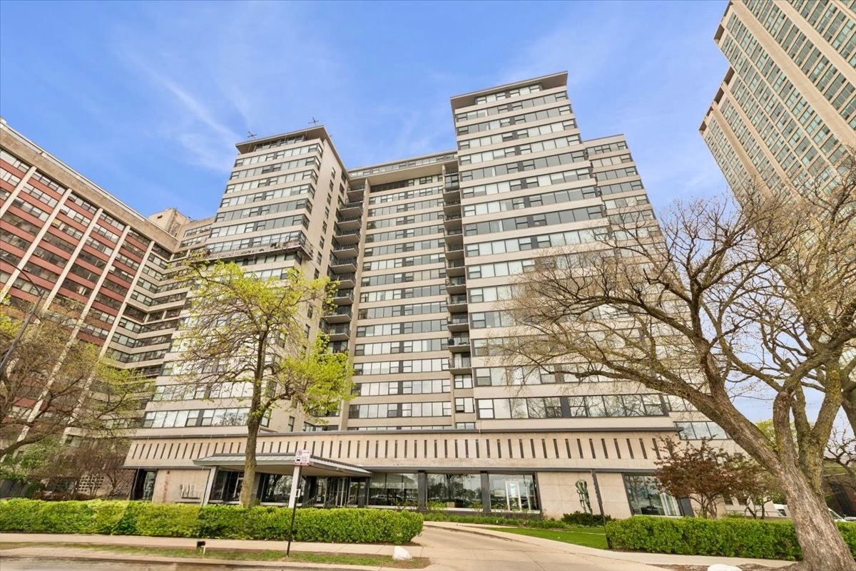 3440 N Lake Shore Drive #14B, Chicago, IL