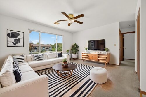 2401 Ashland Circle, Morris, IL