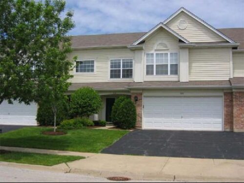 909 Waterford Lane, Elk Grove Village, IL
