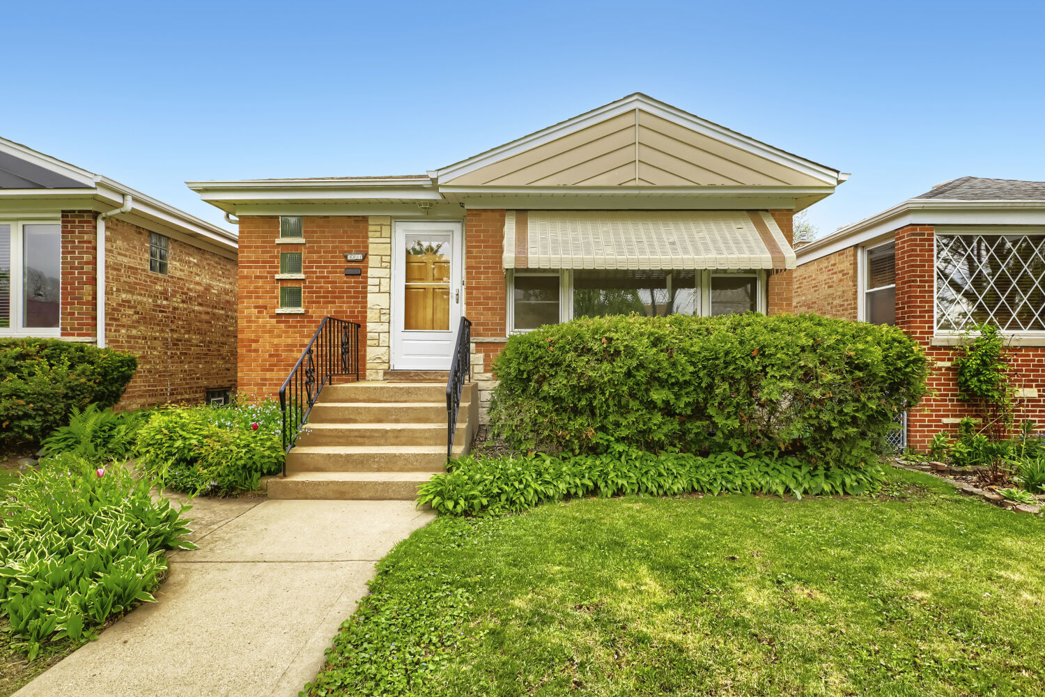 3311 N Plainfield Avenue, Chicago, IL