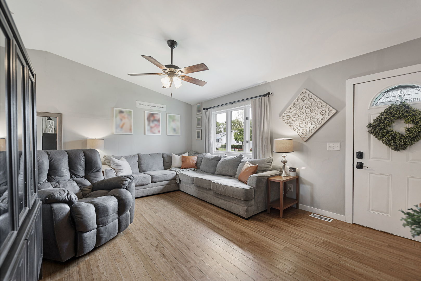 110 S Elm Avenue, St. Anne, IL