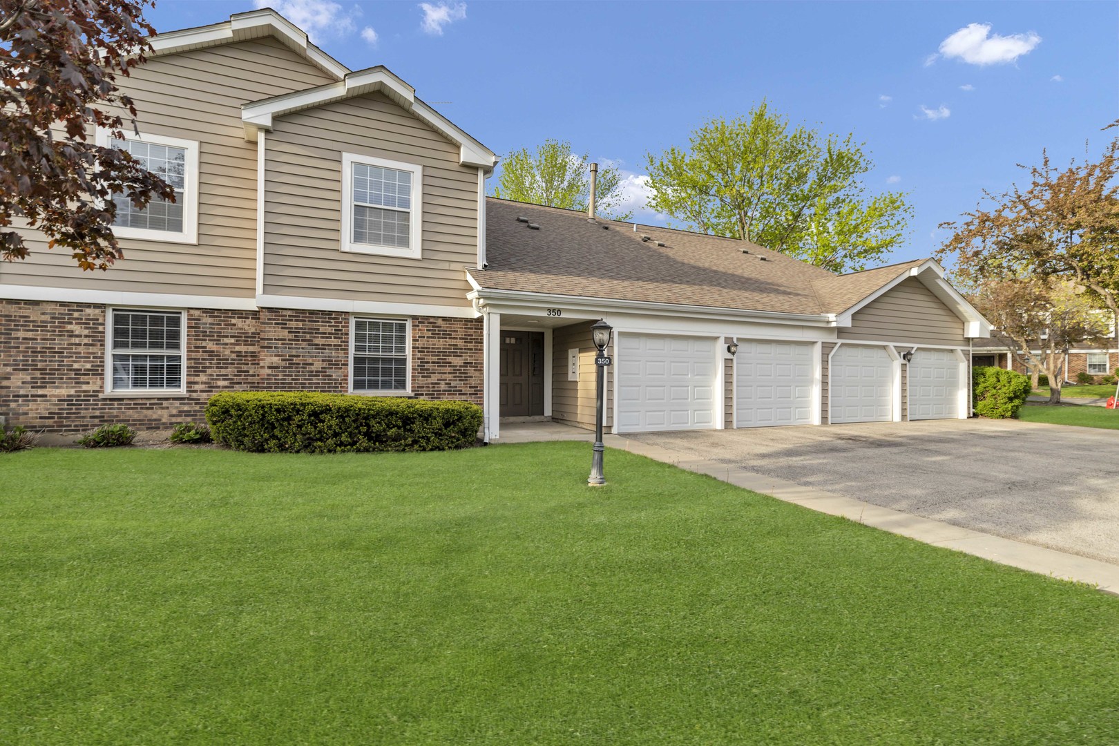 350 Newgate Court #2Z, Schaumburg, IL