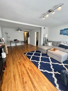 1947 N CLEVELAND Avenue #1F, Chicago, IL