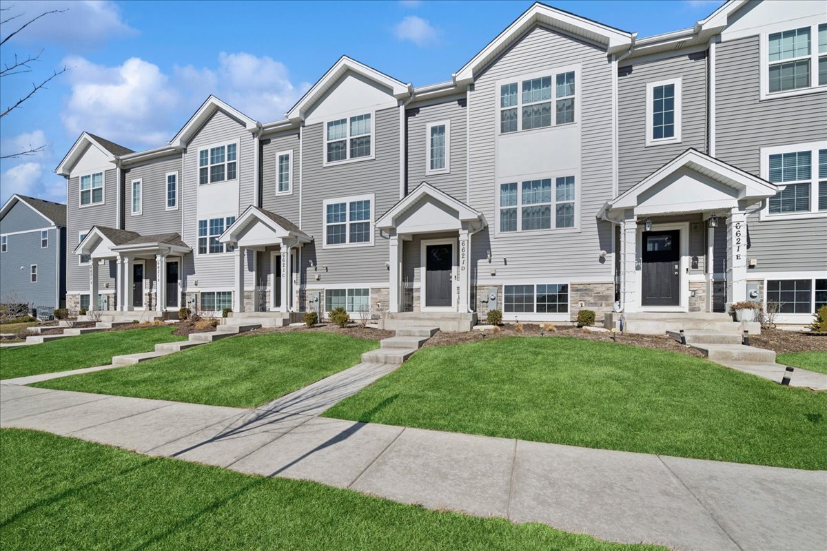 6621 Sassafras Way #D, Wonder Lake, IL
