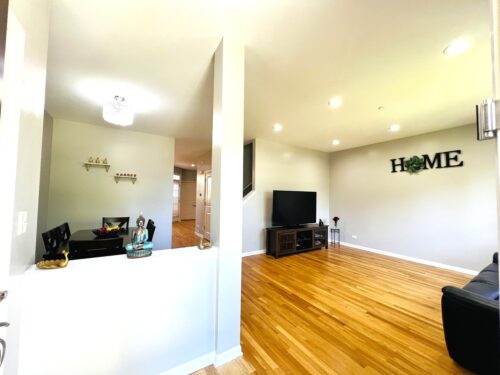 2585 Waterbury Lane, Buffalo Grove, IL