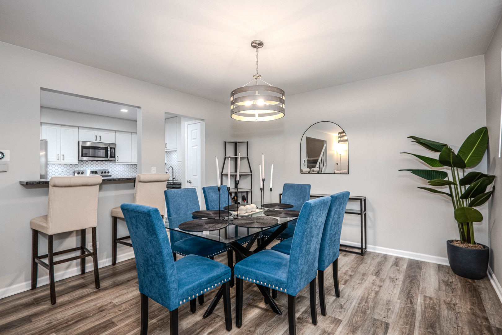 585 Sharon Way, Bolingbrook, IL