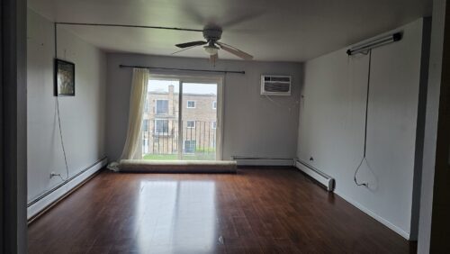 155 W Elk Trail #354, Carol Stream, IL