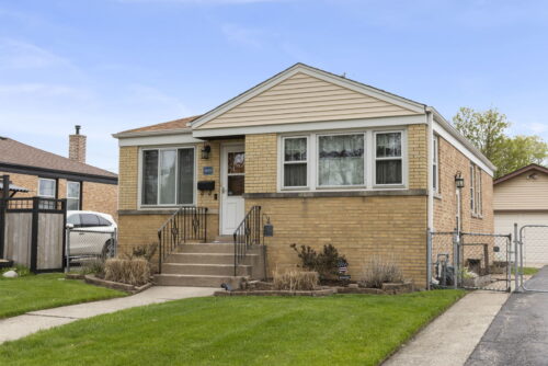 9966 Montrose Avenue, Schiller Park, IL
