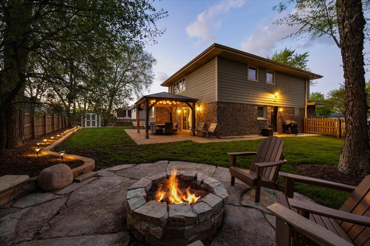 534 Summit Drive, Schaumburg, IL
