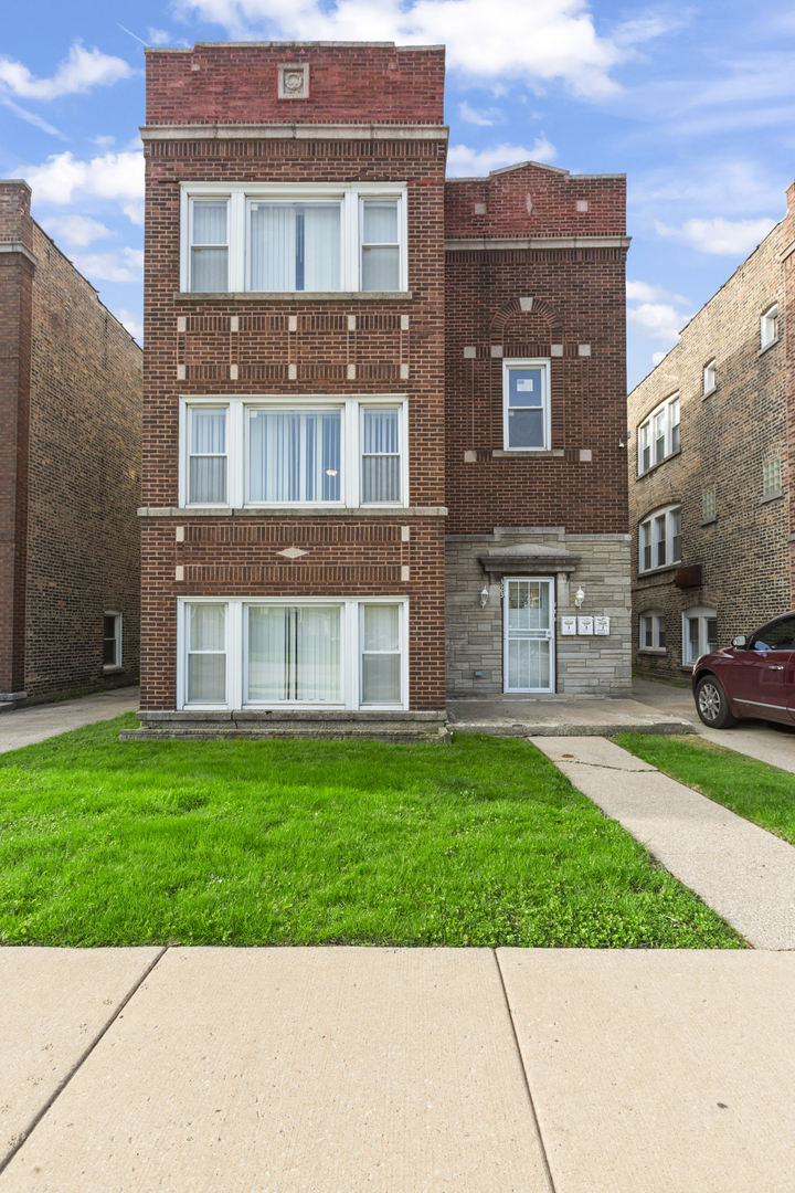 323 Memorial Drive #1, Calumet City, IL