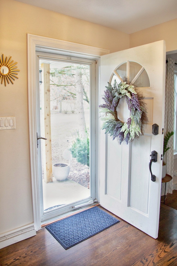 2S316 Arrowhead Drive, Wheaton, IL