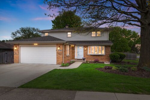 900 Dearborn Circle, Carol Stream, IL
