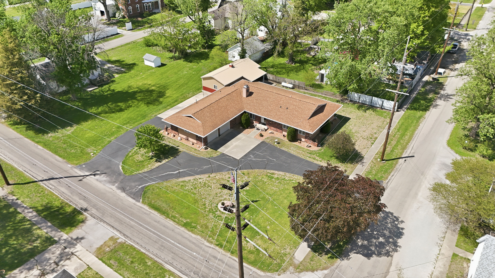 208 Water Street, Kansas, IL