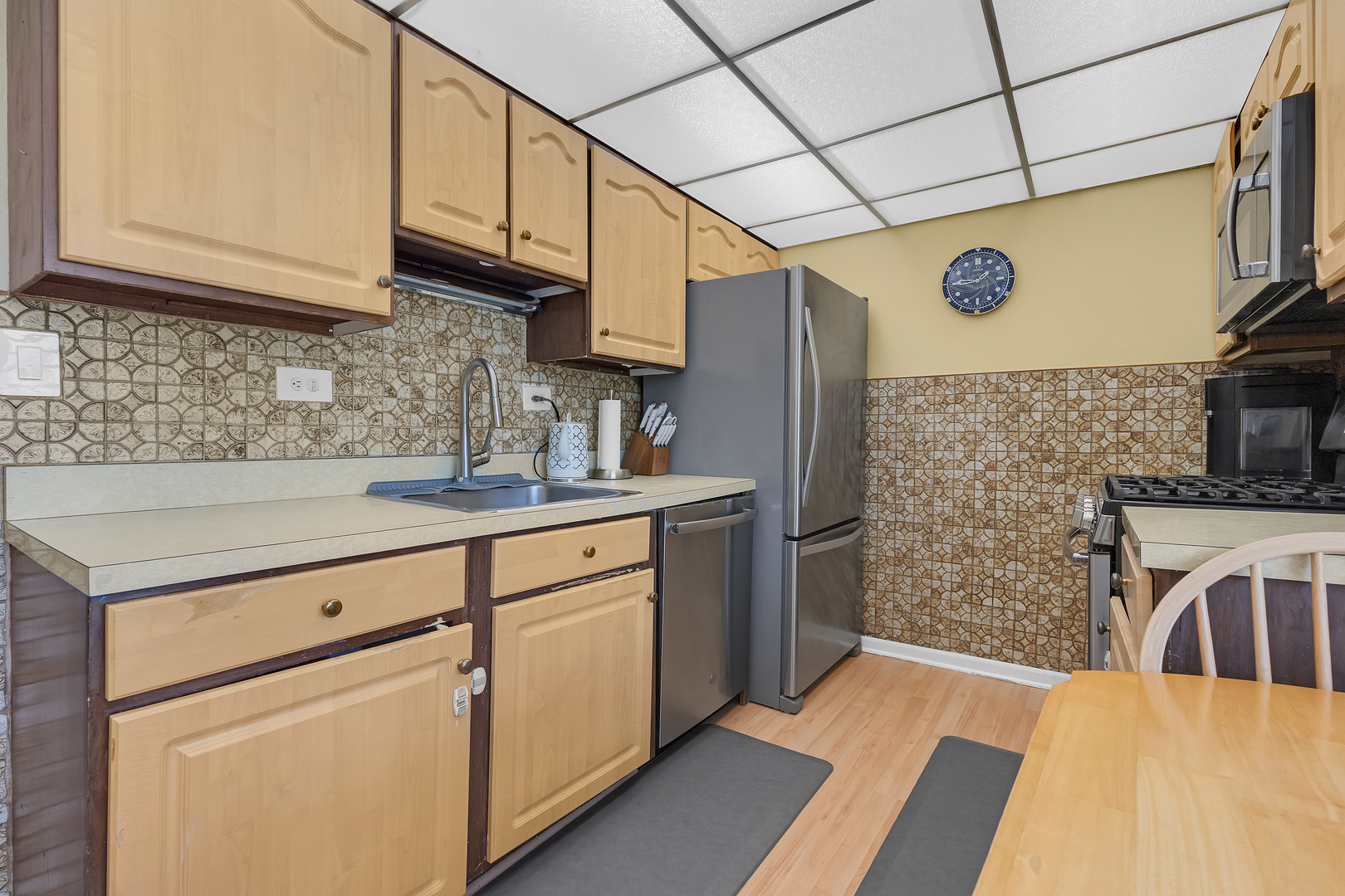 945 E Kenilworth Avenue #423, Palatine, IL