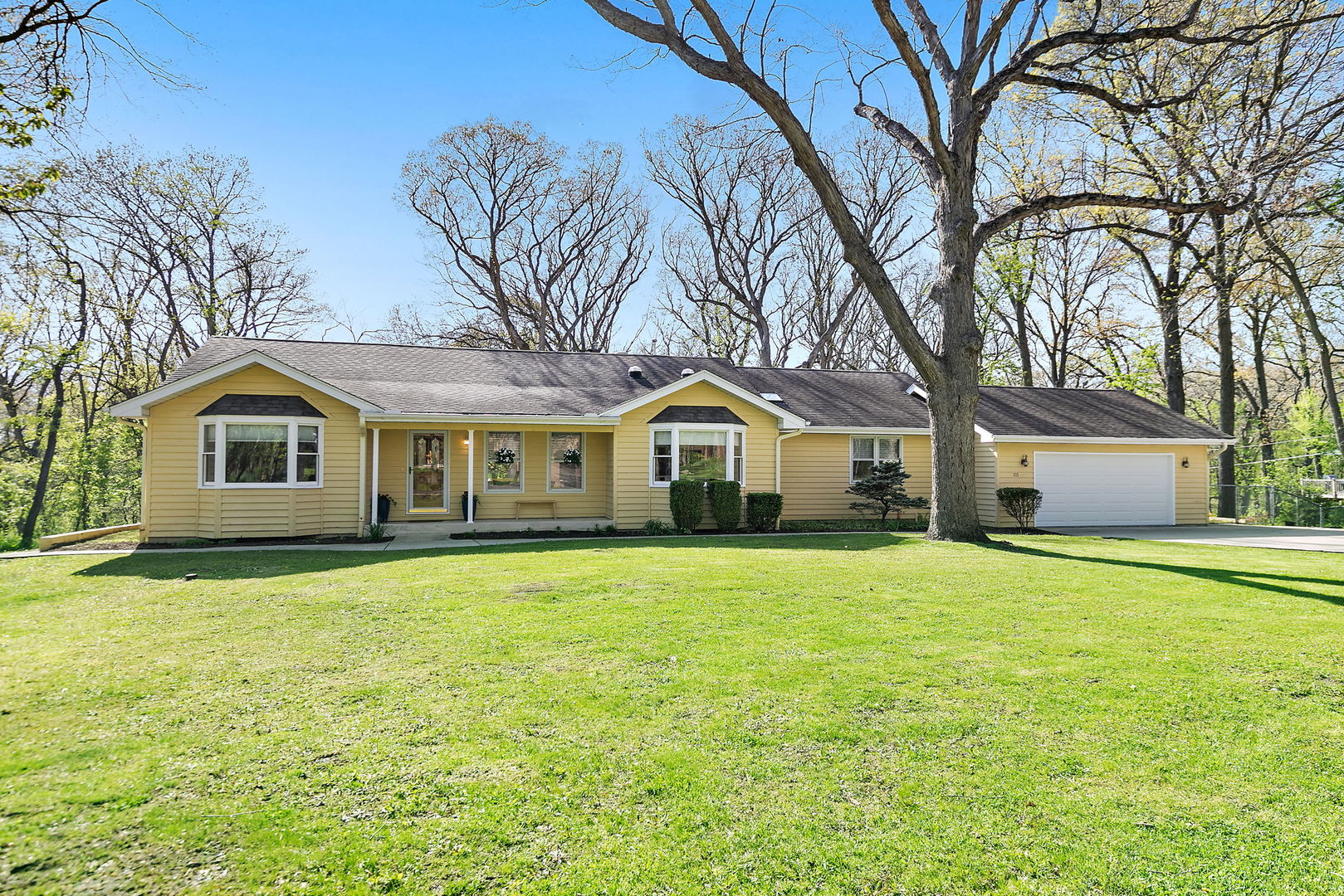 713 Council Hill Road, East Dundee, IL
