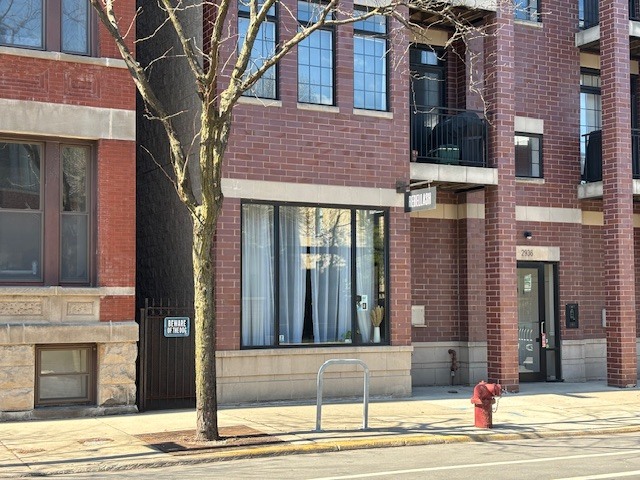 2936 N Lincoln Avenue, Chicago, IL