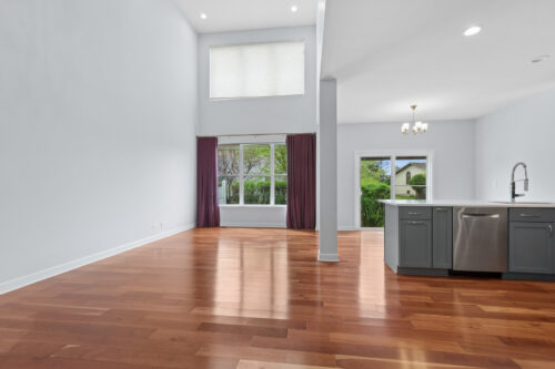 9012 Buckingham Park Drive, Des Plaines, IL