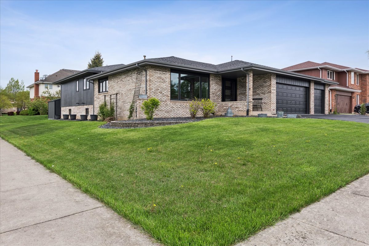 8536 Biltmore Drive, Orland Park, IL
