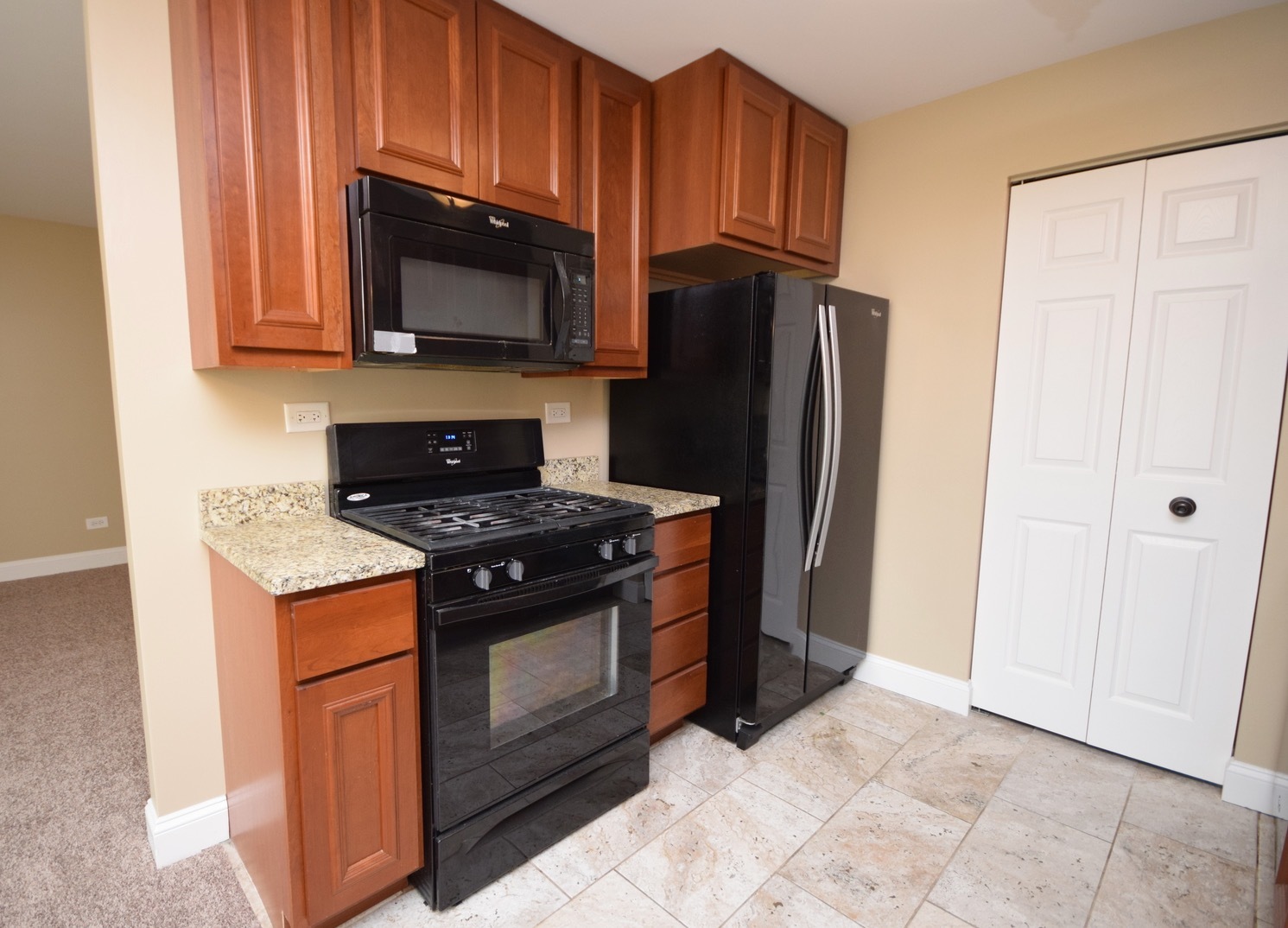 360 NEWPORT Lane #C1, Bartlett, IL