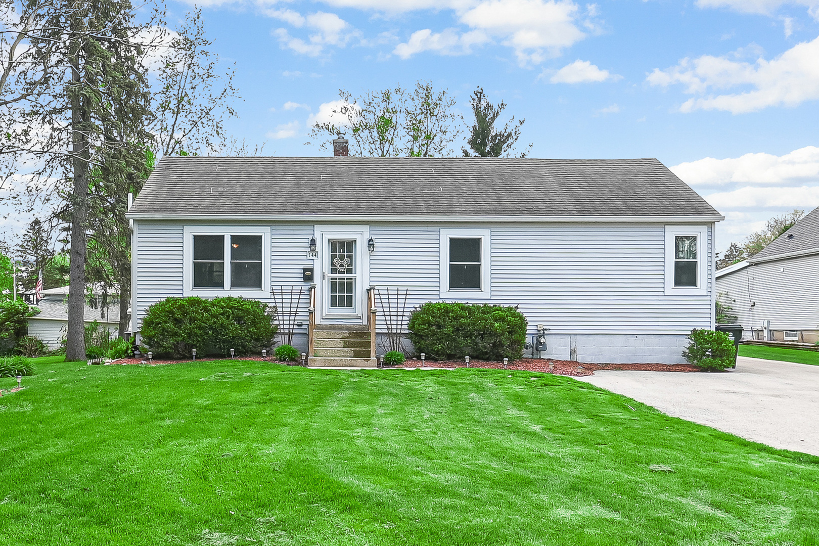 144 E 2nd Avenue, New Lenox, IL