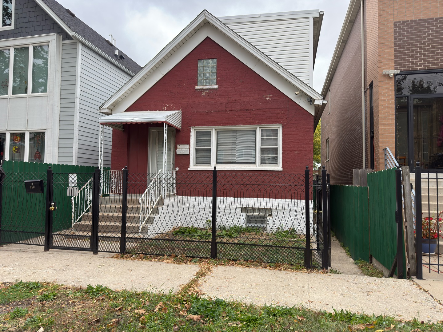 956 W 36th Street, Chicago, IL