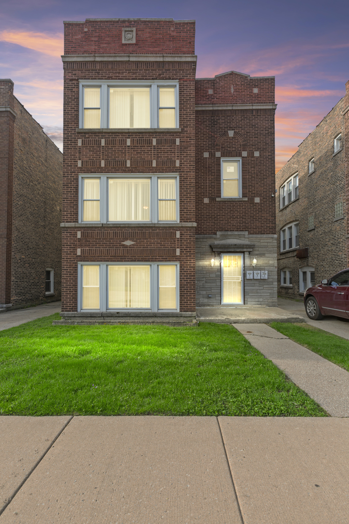 323 Memorial Drive #2, Calumet City, IL