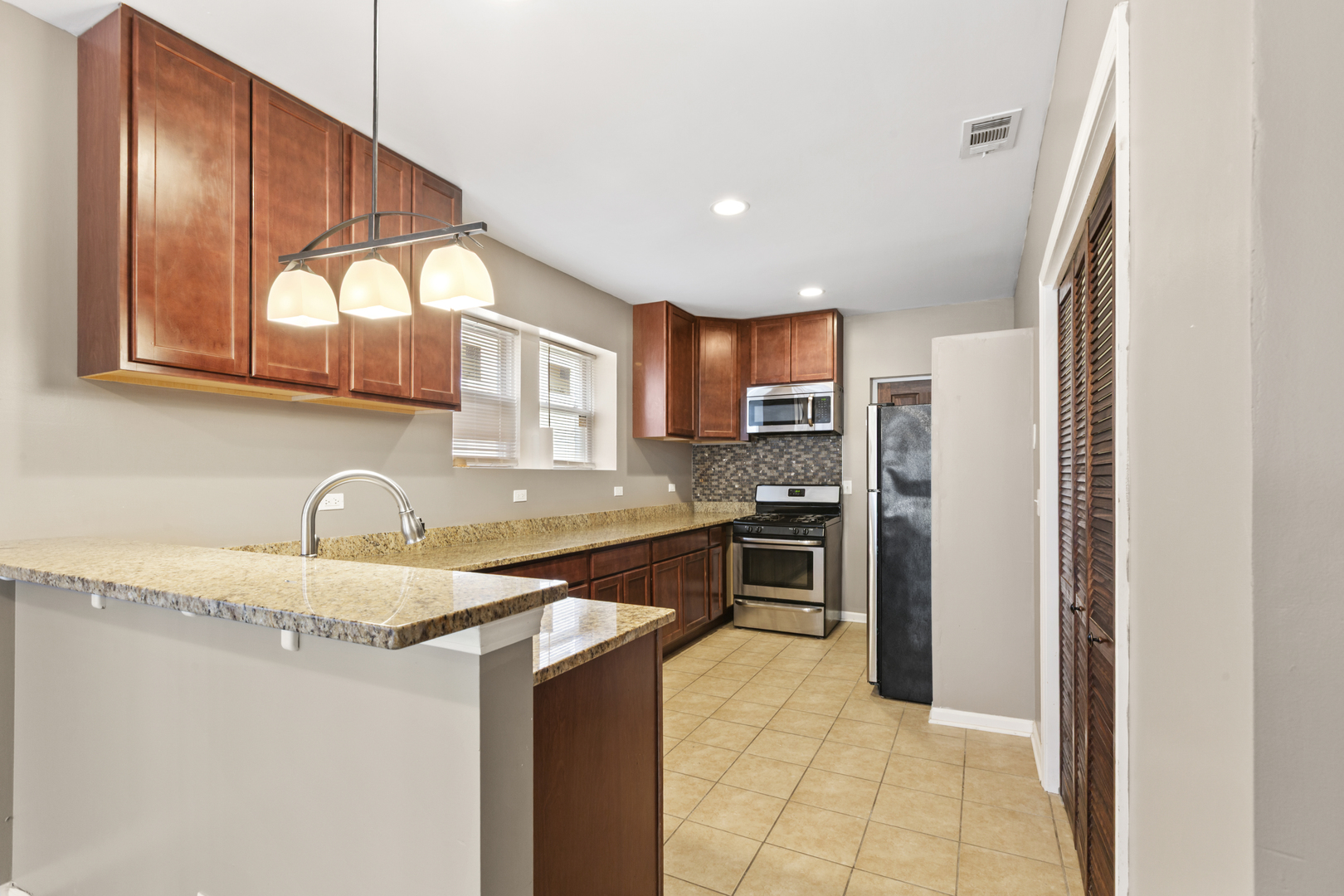 323 Memorial Drive #2, Calumet City, IL