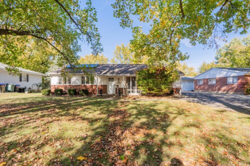 310 Rowe Drive, Bloomington, IL